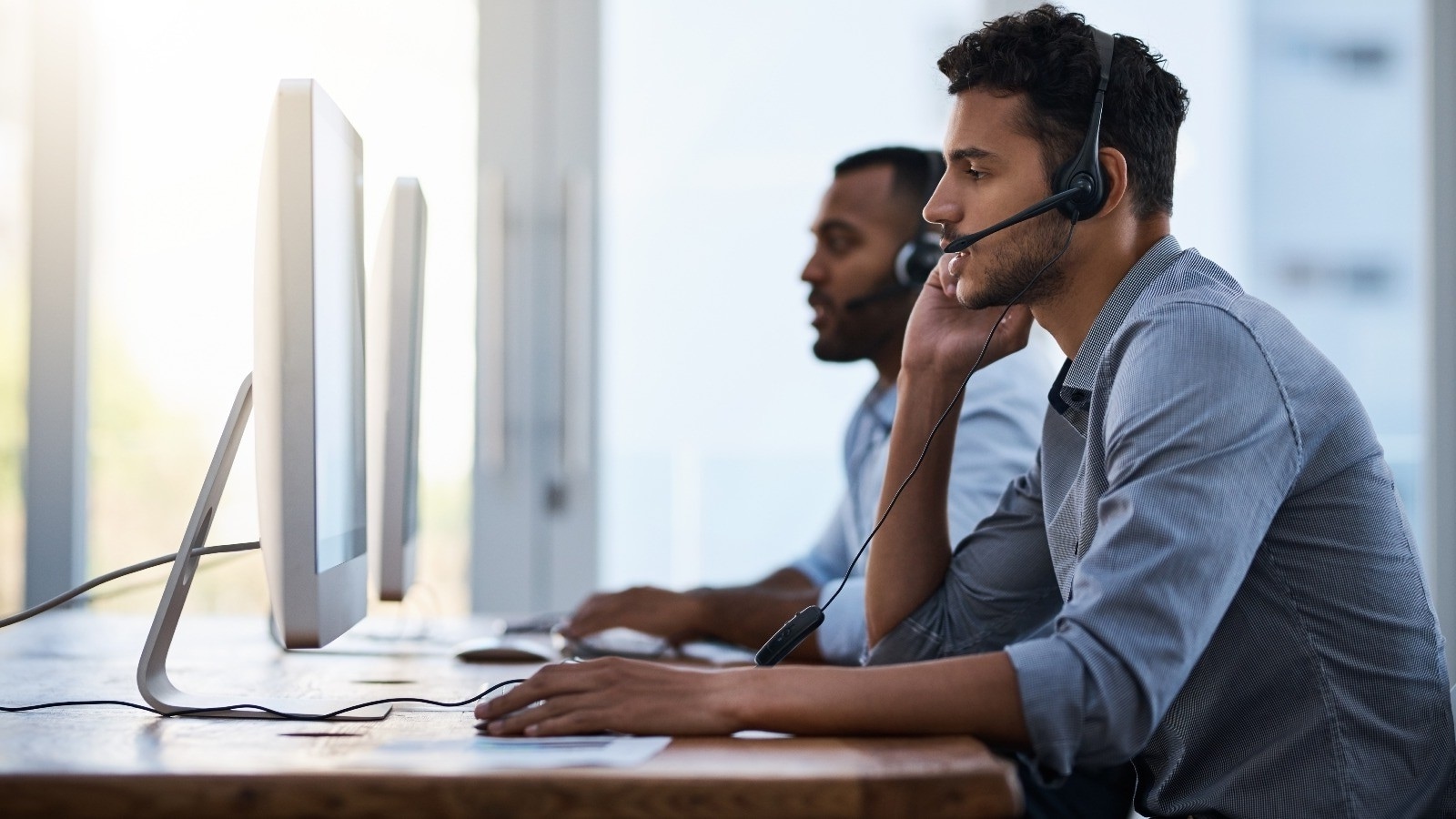 Zwei Männer im Call