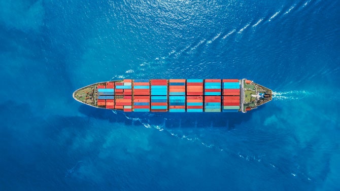 Containerschiff von oben