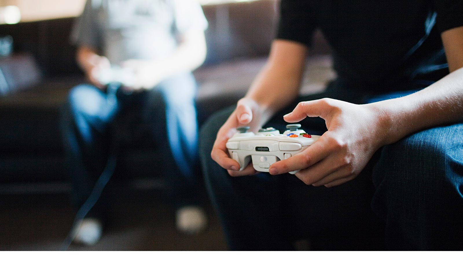 Controller in der Hand