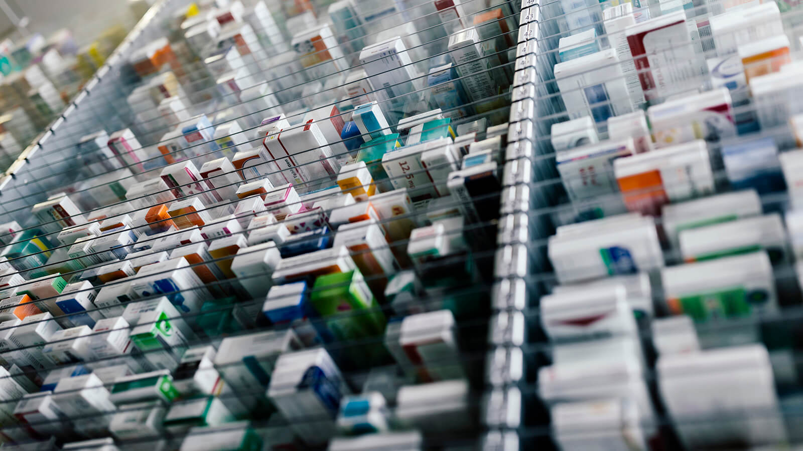 Headerbild: Medikamente im Lager