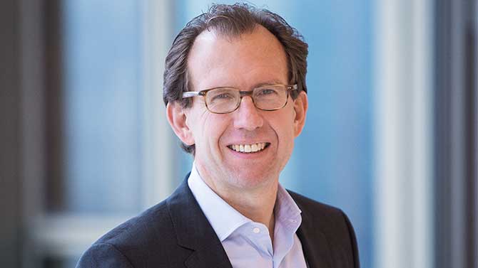 Dr. Alexander von Friesen