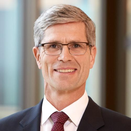 Bernd Jung ist Leiter Praxisgruppe Industrielle Produktion bei PwC Deutschland.