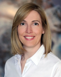 Dr. Caroline  Mükusch