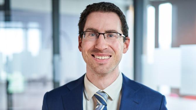 Daniel Retzer, Director bei PwC Deutschland