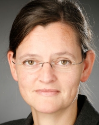 Dr. Ruth Elsholz
