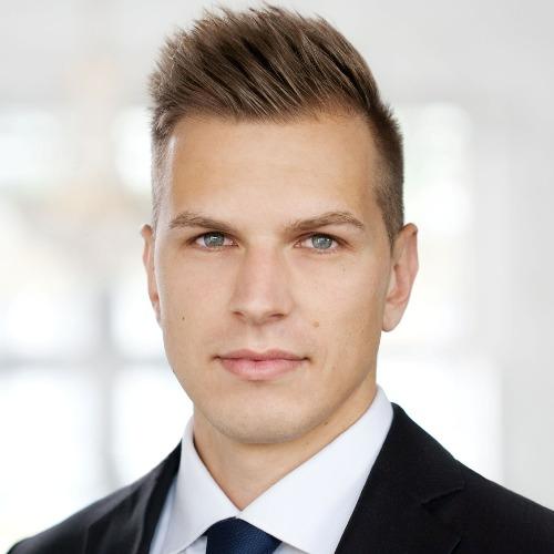 Henry-Lars Bogen, Senior Manager bei PwC Deutschland