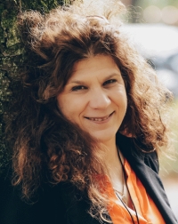 Dr. Katja Banik
