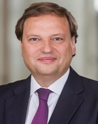 Dr. Klaus-Peter Gushurst
