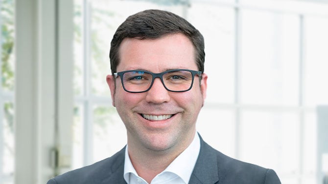 Marc Tedder ist Wirtschaftsprüfer und Partner bei PwC Deutschland.