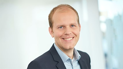 Dr. Oliver Hanka ist Director und Leiter des Cyber Security Experience Center Frankfurt bei PwC Germany