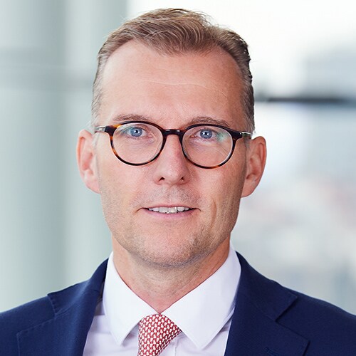 Dr Philipp Wackerbeck