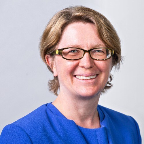 Sylvia Weidinger ist Ihre Expertin für Conversions bei PwC Deutschland