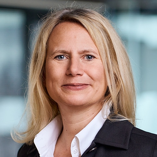 Dr. Vesta von Bossel