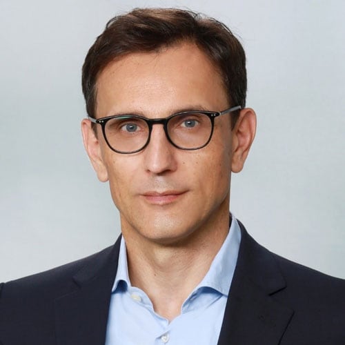 Wolfgang Hach ist Ihr Experte für Industrieversicherungen bei PwC Deutschland