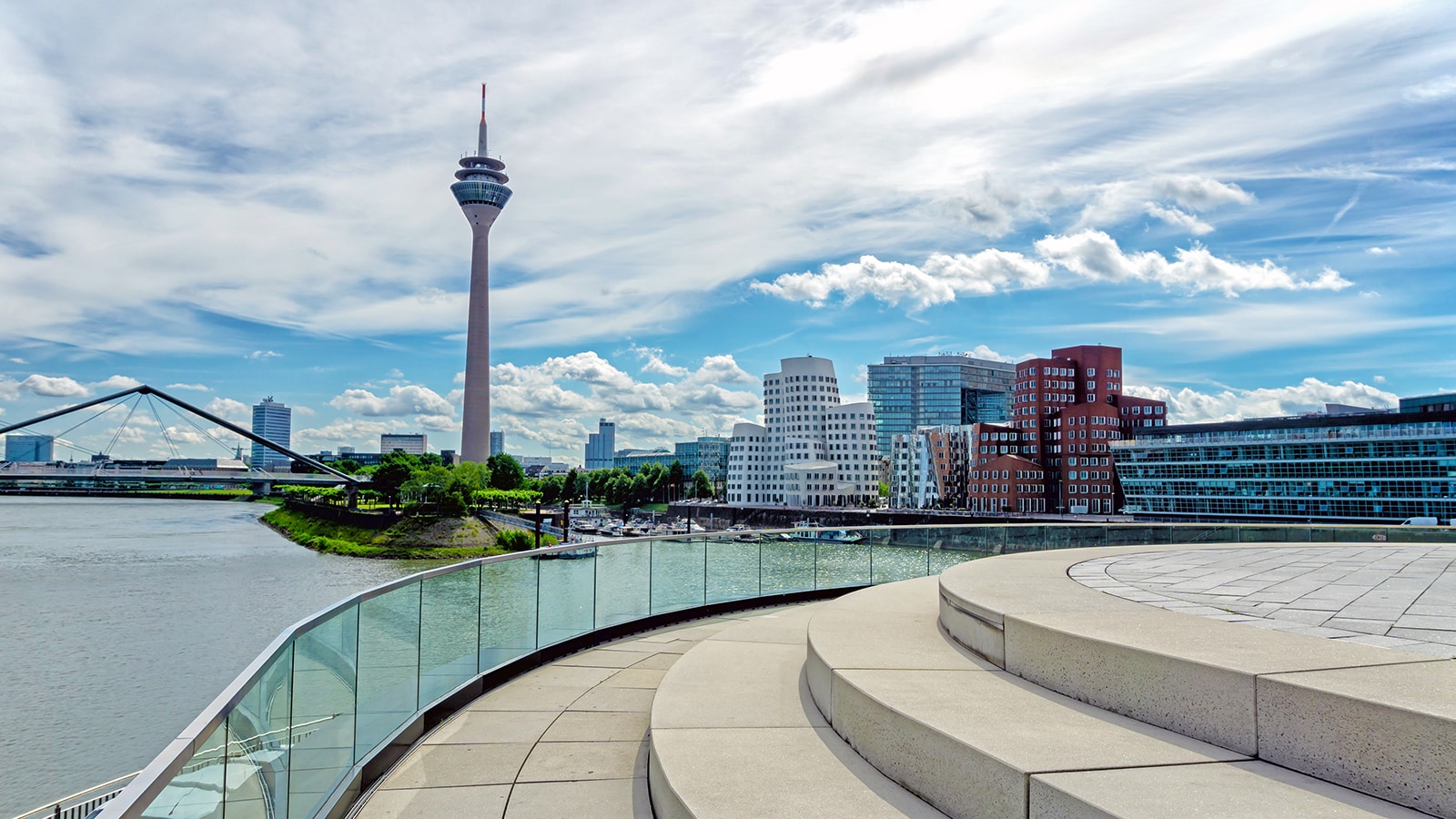Dusseldorf, Rhine front